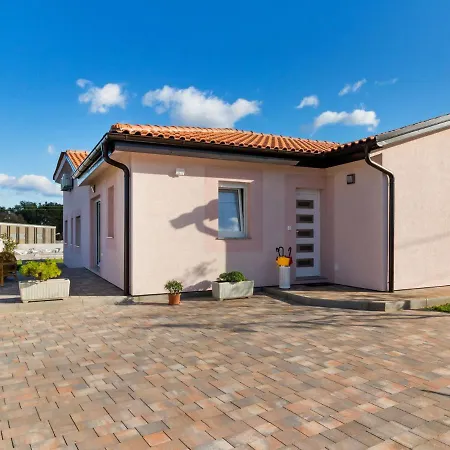 Serene Holiday In Novigrad With Private Pool Villa *
