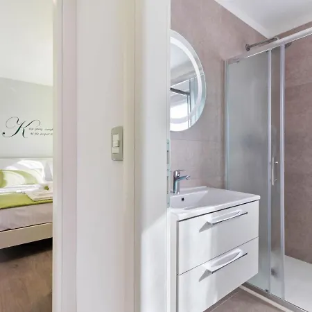 Serene Holiday In Novigrad With Private Pool Villa