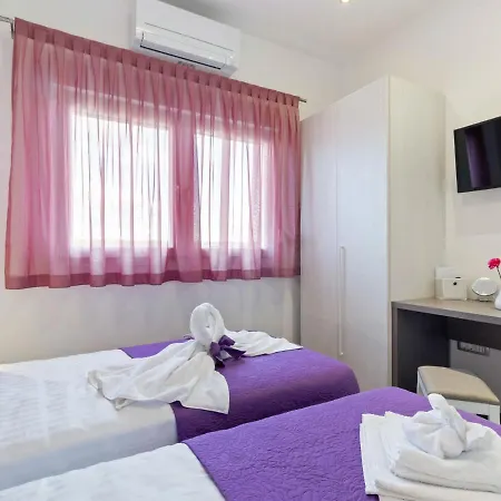 Villa Serene Holiday In Novigrad With Private Pool