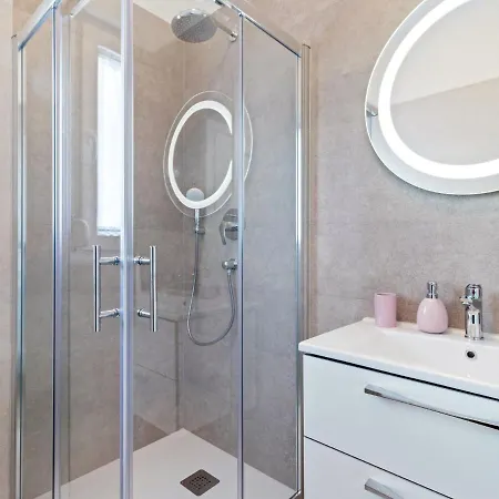 Serene Holiday In Novigrad With Private Pool * Novigrad Istria